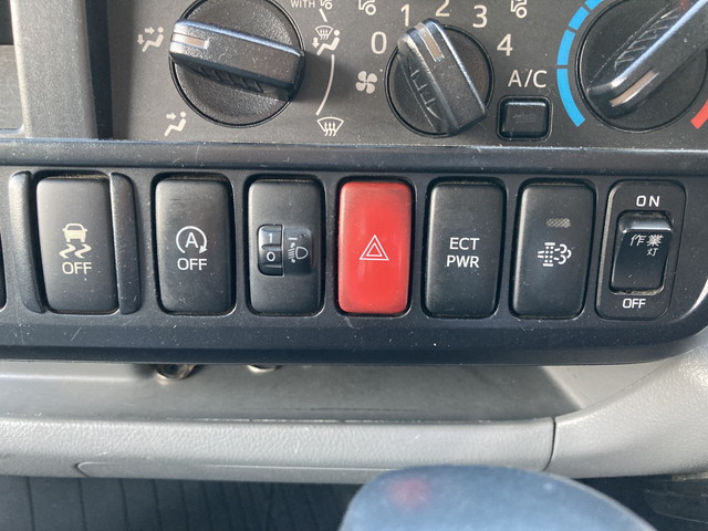 日野デュトロ平ボディ小型（2t・3t）[写真36]