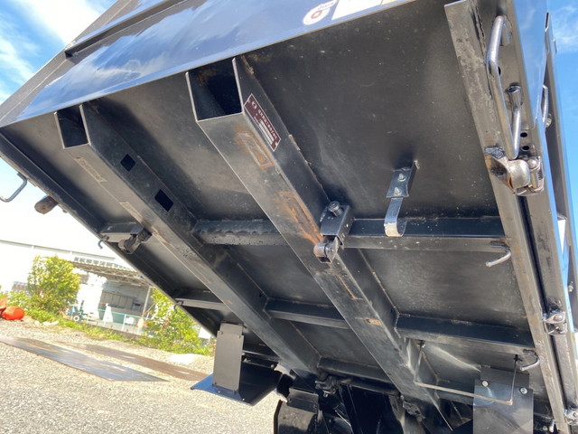 三菱ふそうキャンターダンプ小型（2t・3t）[写真15]