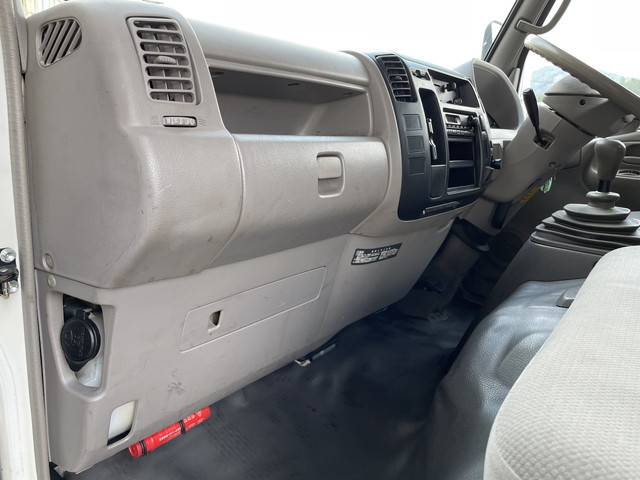 トヨタダイナアルミバン小型（2t・3t）[写真33]