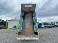 トヨタトヨエースダンプ小型（2t・3t）[写真10]