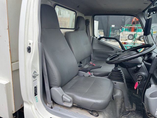 トヨタトヨエースダンプ小型（2t・3t）[写真30]