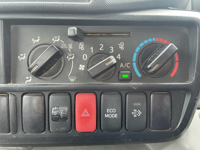 トヨタトヨエースダンプ小型（2t・3t）[写真38]