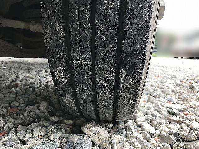 いすゞエルフダブルキャブ（Wキャブ）小型（2t・3t）[写真16]