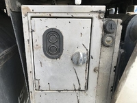 いすゞエルフダブルキャブ（Wキャブ）小型（2t・3t）[写真24]