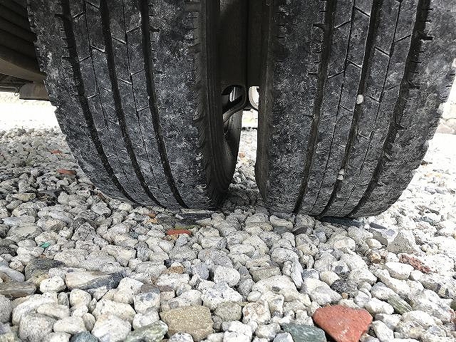 いすゞエルフダブルキャブ（Wキャブ）小型（2t・3t）[写真26]