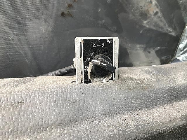 いすゞエルフダブルキャブ（Wキャブ）小型（2t・3t）[写真30]