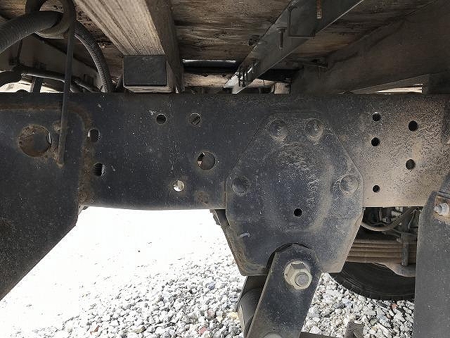 いすゞエルフダブルキャブ（Wキャブ）小型（2t・3t）[写真32]