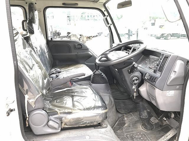 いすゞエルフダブルキャブ（Wキャブ）小型（2t・3t）[写真35]