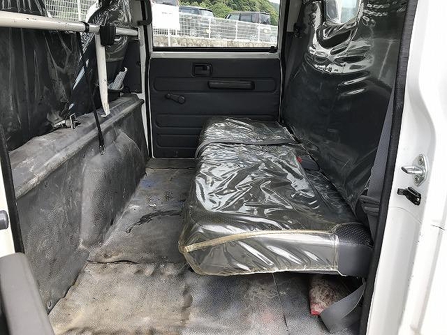 いすゞエルフダブルキャブ（Wキャブ）小型（2t・3t）[写真37]