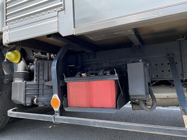 日産アトラスアルミバン小型（2t・3t）[写真20]