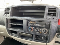 日産アトラスアルミバン小型（2t・3t）[写真32]