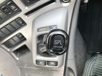 UDトラックスクオントレーラーヘッド（トラクターヘッド）大型（10t）[写真16]