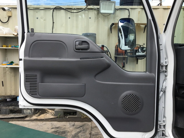 いすゞエルフ高所作業車小型（2t・3t）[写真26]