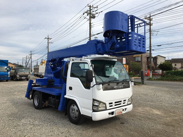 いすゞエルフ高所作業車小型（2t・3t）[写真03]