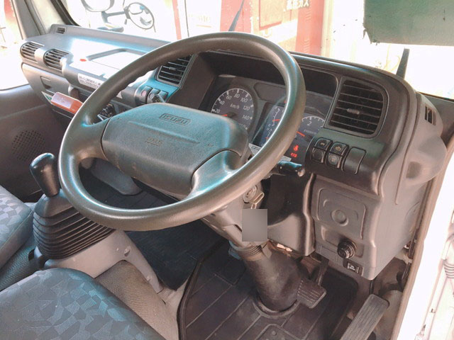 いすゞエルフ高所作業車小型（2t・3t）[写真31]