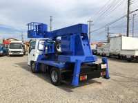 いすゞエルフ高所作業車小型（2t・3t）[写真04]