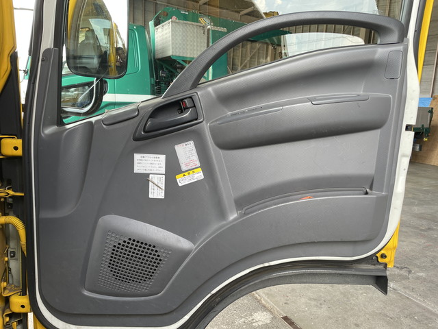 いすゞエルフパッカー車（塵芥車）小型（2t・3t）[写真29]