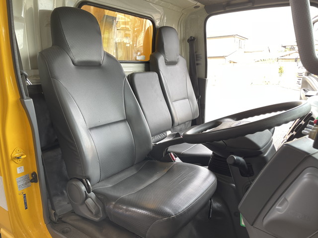 いすゞエルフパッカー車（塵芥車）小型（2t・3t）[写真30]