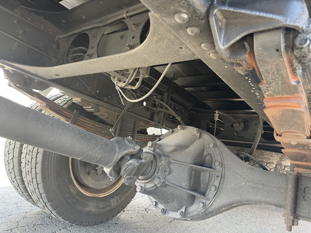 UDトラックスコンドルセルフクレーン4段増トン（6t・8t）[写真11]