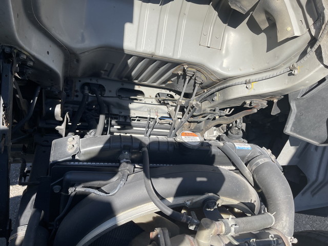 UDトラックスコンドルセルフクレーン4段増トン（6t・8t）[写真24]