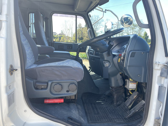 UDトラックスコンドルセルフクレーン4段増トン（6t・8t）[写真26]