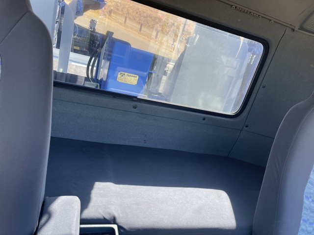 UDトラックスコンドルセルフクレーン4段増トン（6t・8t）[写真29]