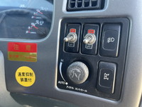 UDトラックスコンドルセルフクレーン4段増トン（6t・8t）[写真32]