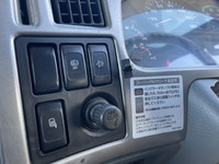 UDトラックスコンドルセルフクレーン4段増トン（6t・8t）[写真33]