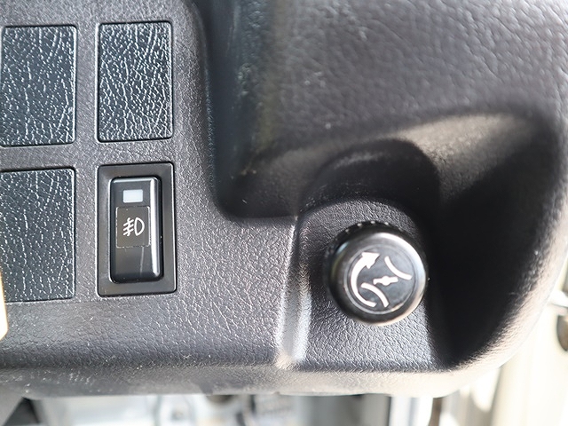 日野レンジャークレーン3段中型（4t）[写真36]