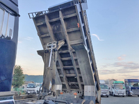 三菱ふそうスーパーグレートダンプ大型（10t）[写真14]