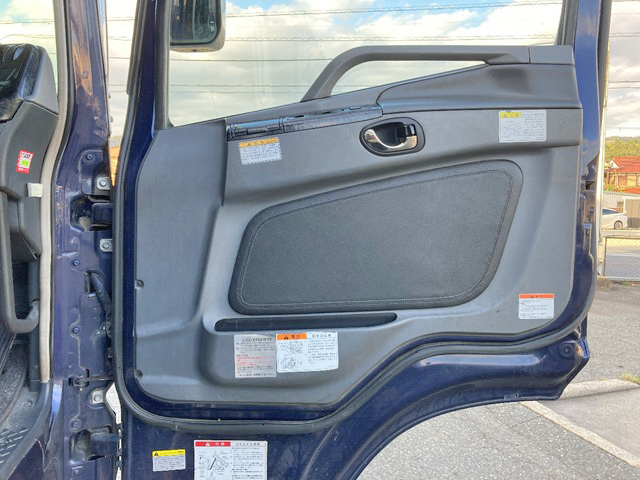 三菱ふそうスーパーグレートダンプ大型（10t）[写真29]