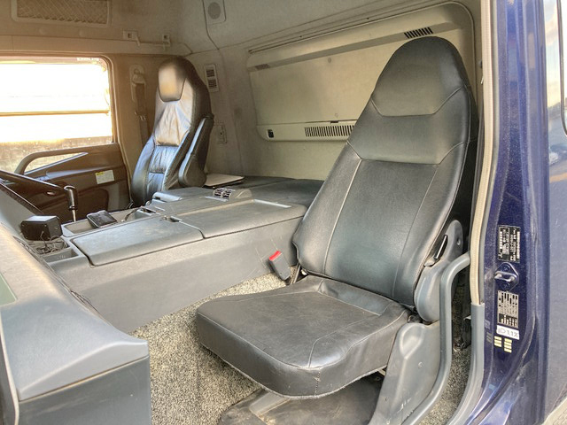 三菱ふそうスーパーグレートダンプ大型（10t）[写真31]