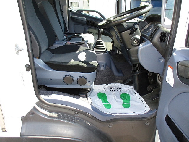 日野レンジャーアルミブロック中型（4t）[写真12]