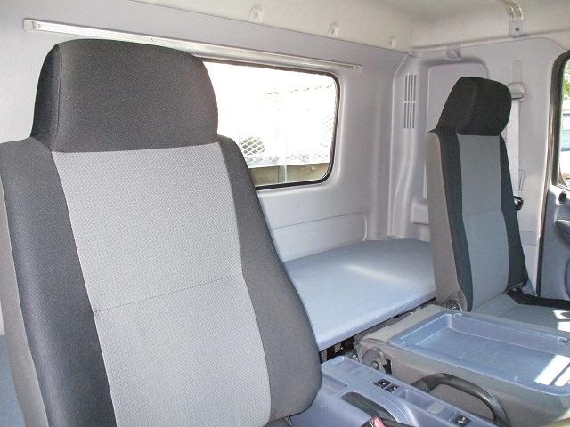 日野レンジャーアルミブロック中型（4t）[写真15]