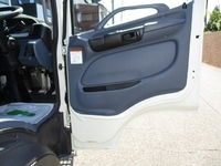 日野レンジャーアルミブロック中型（4t）[写真17]