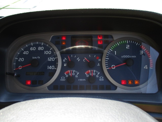 日野レンジャーアルミブロック中型（4t）[写真20]