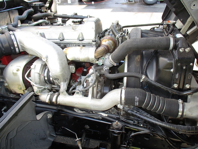 日野レンジャーアルミブロック中型（4t）[写真26]