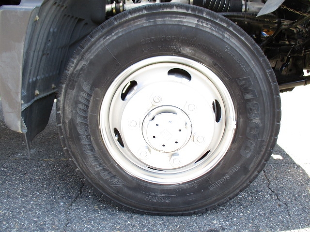 日野レンジャーアルミブロック中型（4t）[写真28]