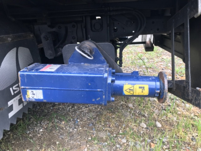 いすゞエルフクレーン5段小型（2t・3t）[写真11]