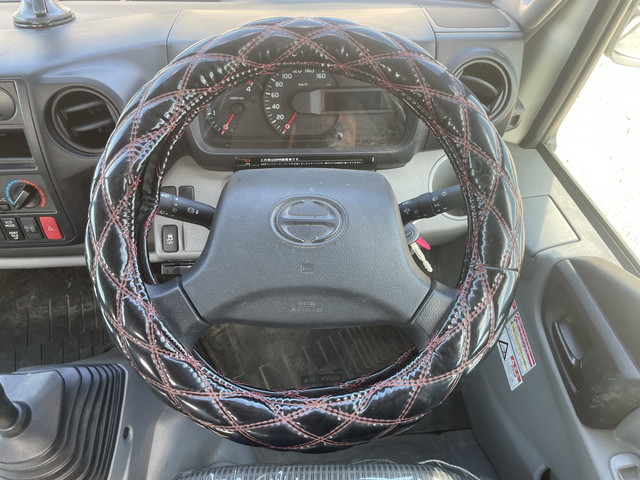 日野デュトロクレーン4段小型（2t・3t）[写真32]