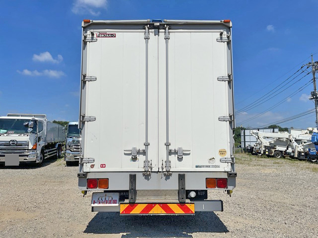 UDトラックスコンドルアルミウイング増トン（6t・8t）[写真10]