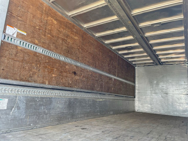 UDトラックスコンドルアルミウイング増トン（6t・8t）[写真13]