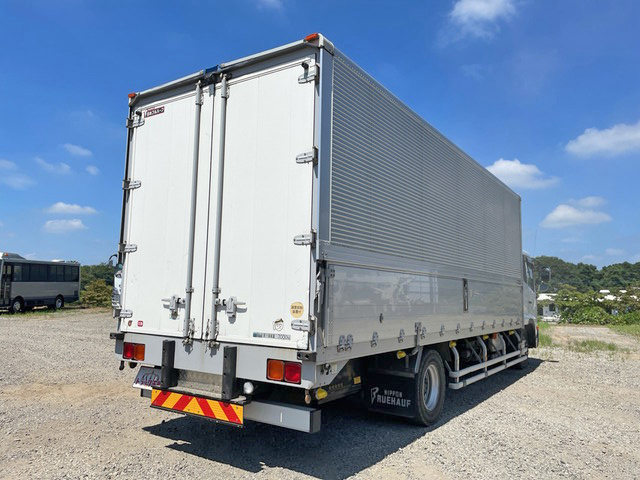 UDトラックスコンドルアルミウイング増トン（6t・8t）[写真02]