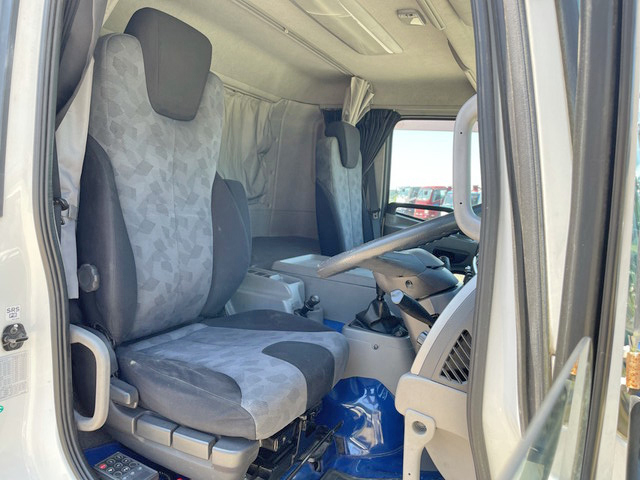 UDトラックスコンドルアルミウイング増トン（6t・8t）[写真32]