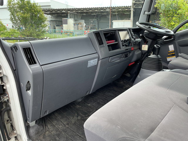 いすゞエルフセーフティローダー小型（2t・3t）[写真30]