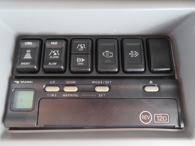 いすゞギガトレーラーヘッド（トラクターヘッド）大型（10t）[写真12]