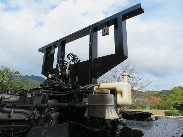 いすゞギガトレーラーヘッド（トラクターヘッド）大型（10t）[写真22]
