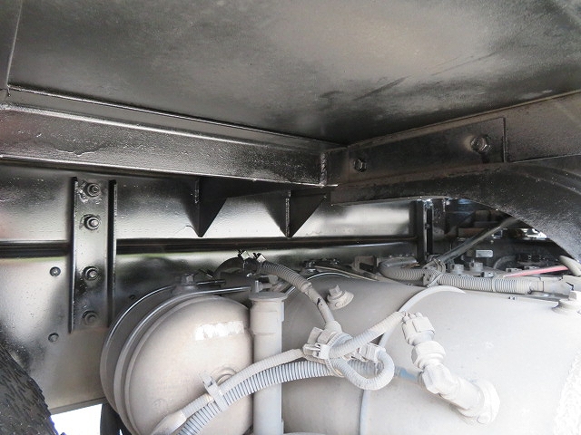 いすゞギガトレーラーヘッド（トラクターヘッド）大型（10t）[写真32]