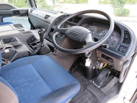 いすゞギガトレーラーヘッド（トラクターヘッド）大型（10t）[写真07]