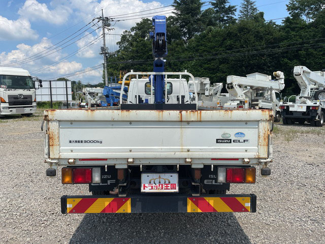 いすゞエルフクレーン3段小型（2t・3t）[写真10]